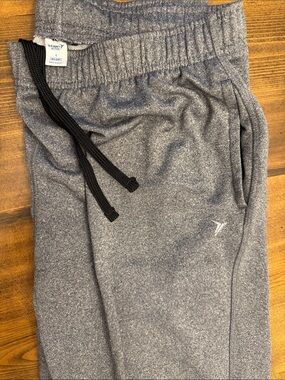 Old Navy Men’s Gray Heather Jogger Sweatpants with Black Drawstring